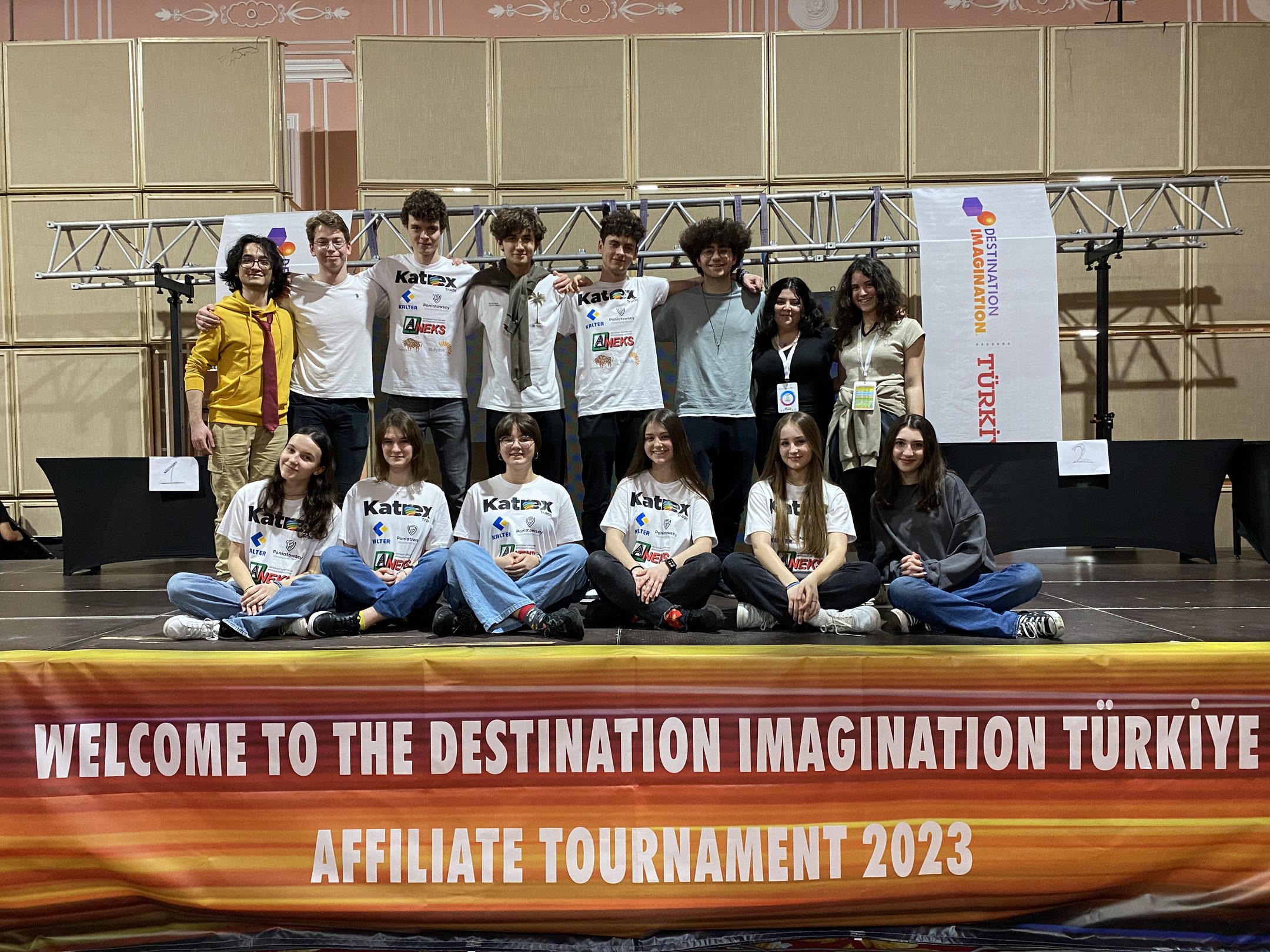 Team photograph at the Destination Imagination Türkiye affiliate tournament